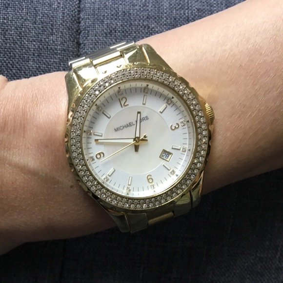 Michael Kors pearl faced watch - Picture 6 of 8